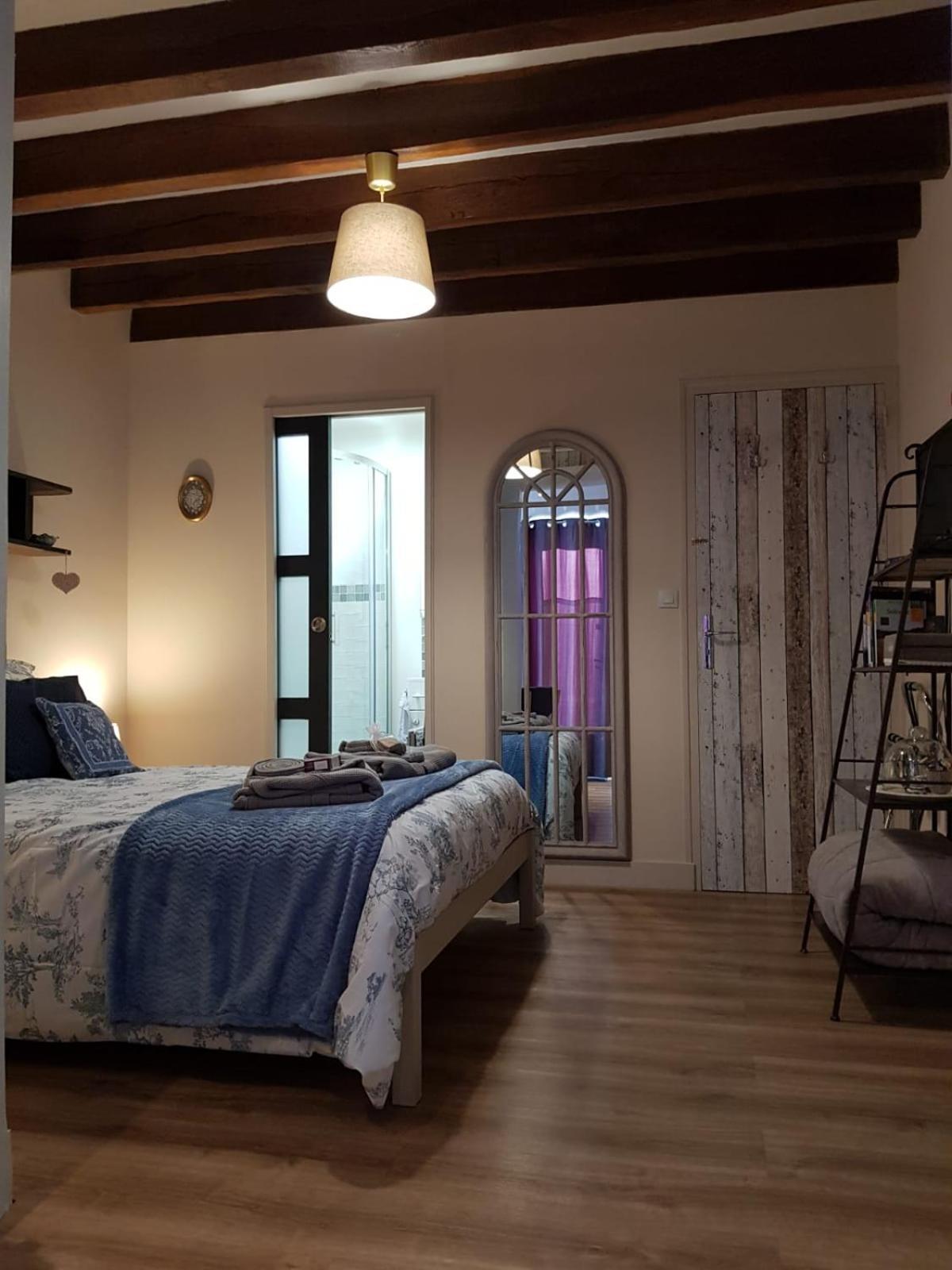 Le Grand Cedre Spa Et Sauna Interieur Piscine Marolles  Bilik gambar